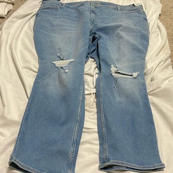 NWT- Old Navy- 30+. Rockstar Jeans - Picture 2 of 8